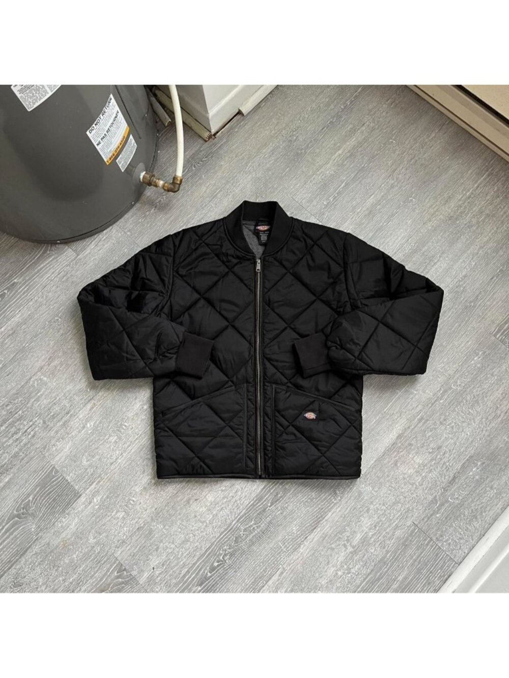 Black Dickies Diamond Quilted Full Zip-Up Jacket (Men’s S) (Excellent Condition)